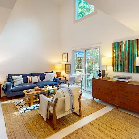 Country Breeze Beach House